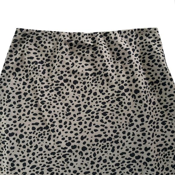 BY TOGETHER Cheetah Print Pull On Flare Mini Skirt Sz L Gray Black Lined NWOT - Picture 2 of 4